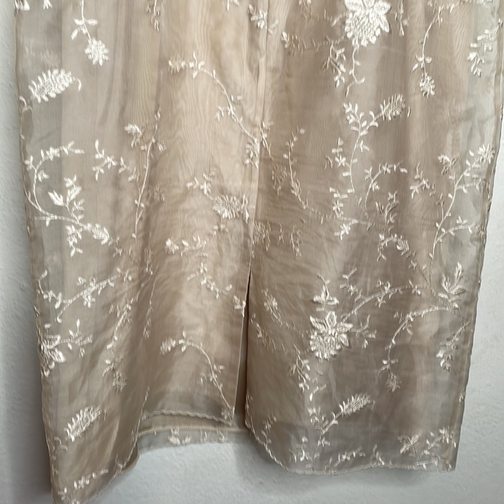 Vintage ANN TAYLOR dress, 100% silk embroidery, size 2, elegant and classy - Picture 5 of 13